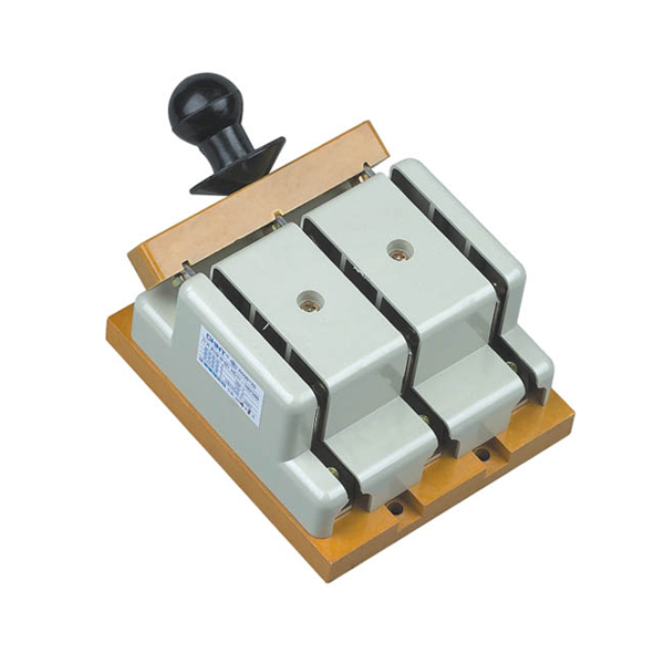  HD11B、HS11B系列保護(hù)型開啟式刀開關(guān)